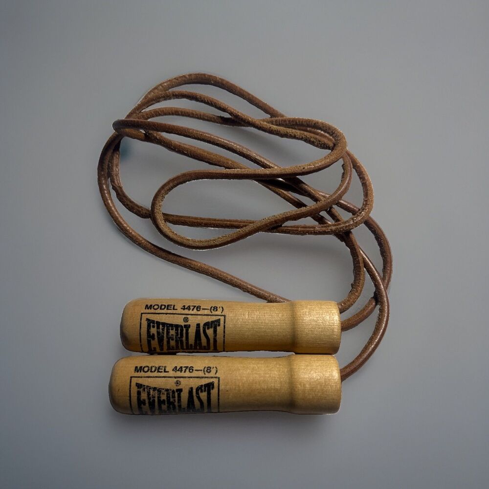 VTG 8 1/2' Everlast Wood Handle Leather Jump Rope Model 4476